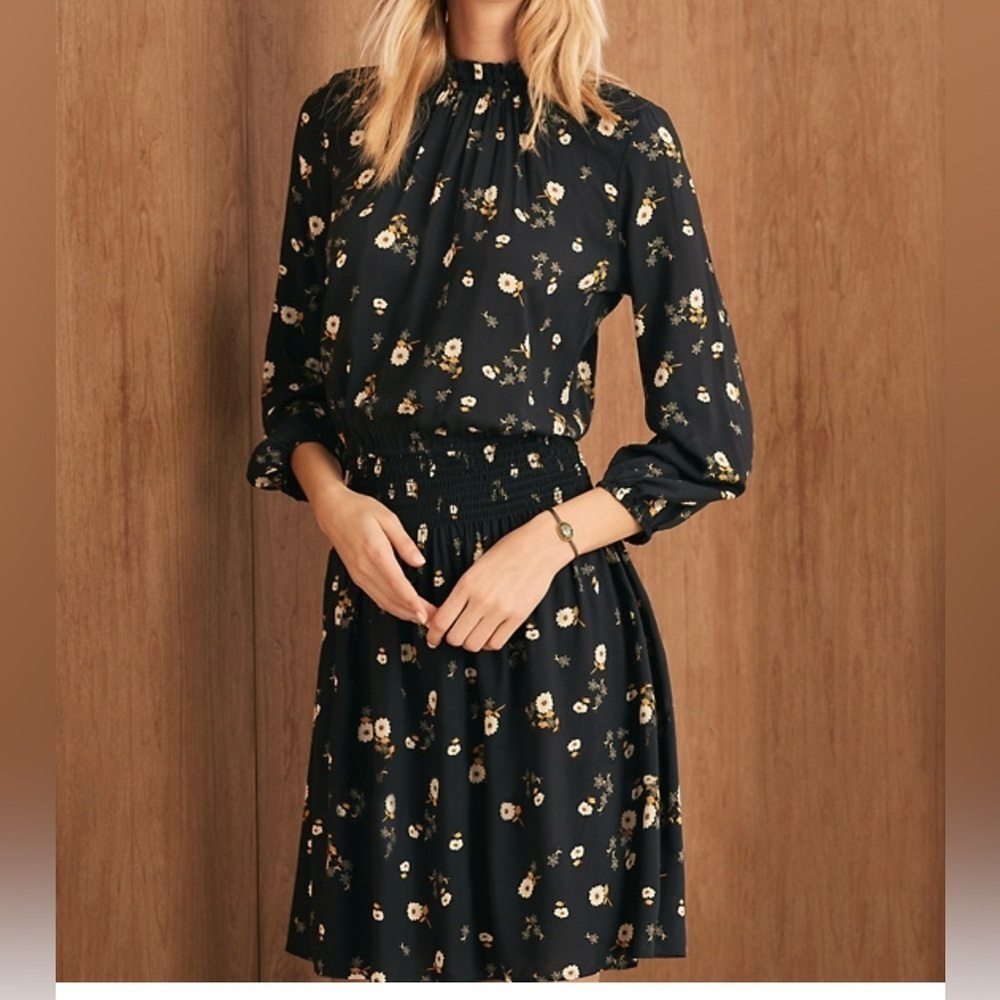 Velvet By Graham & Spencer Leslie Floral Smocked Waist Long Sleeve Dress Size S